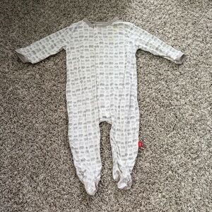 Magnetic Me Gray Elephant Sleeper Size 3-6M